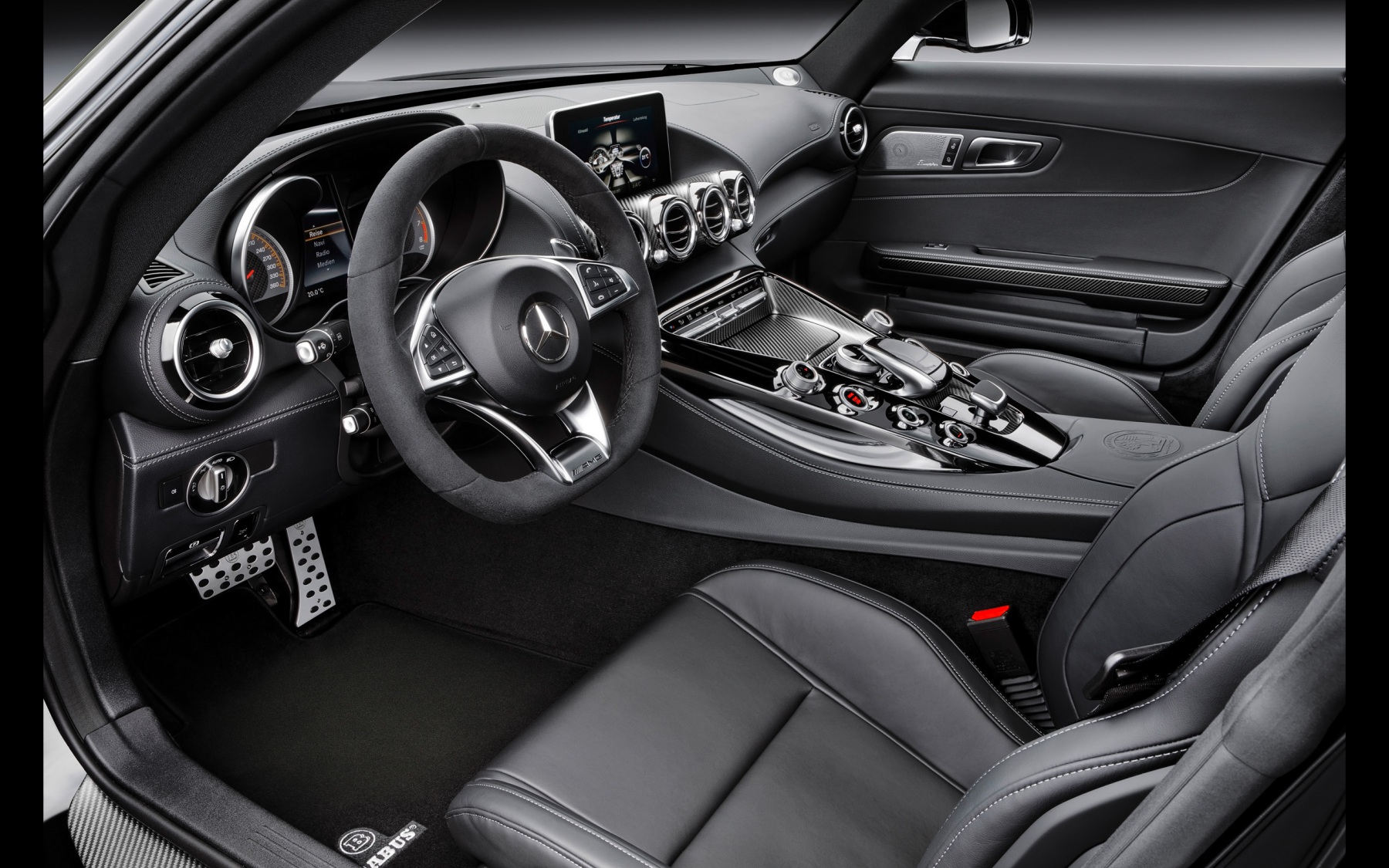 14562467292015-Brabus-Mercedes-AMG-GT-S-Interior-2-2560x1600