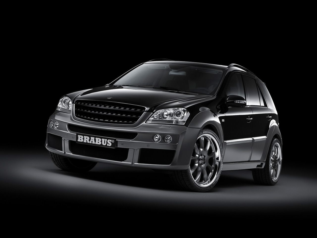 14478029582007-Brabus-Widestar-based-on-Mercedes-Benz-ML-63-Front-And-Side-Tilt-1280x960